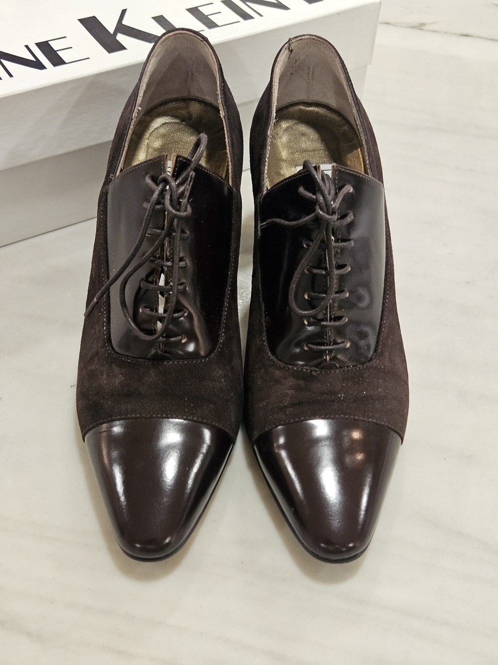 Anne Klein Vintage Dark Academia Brown Suede Patent Leather Cap Toe Oxford Heels